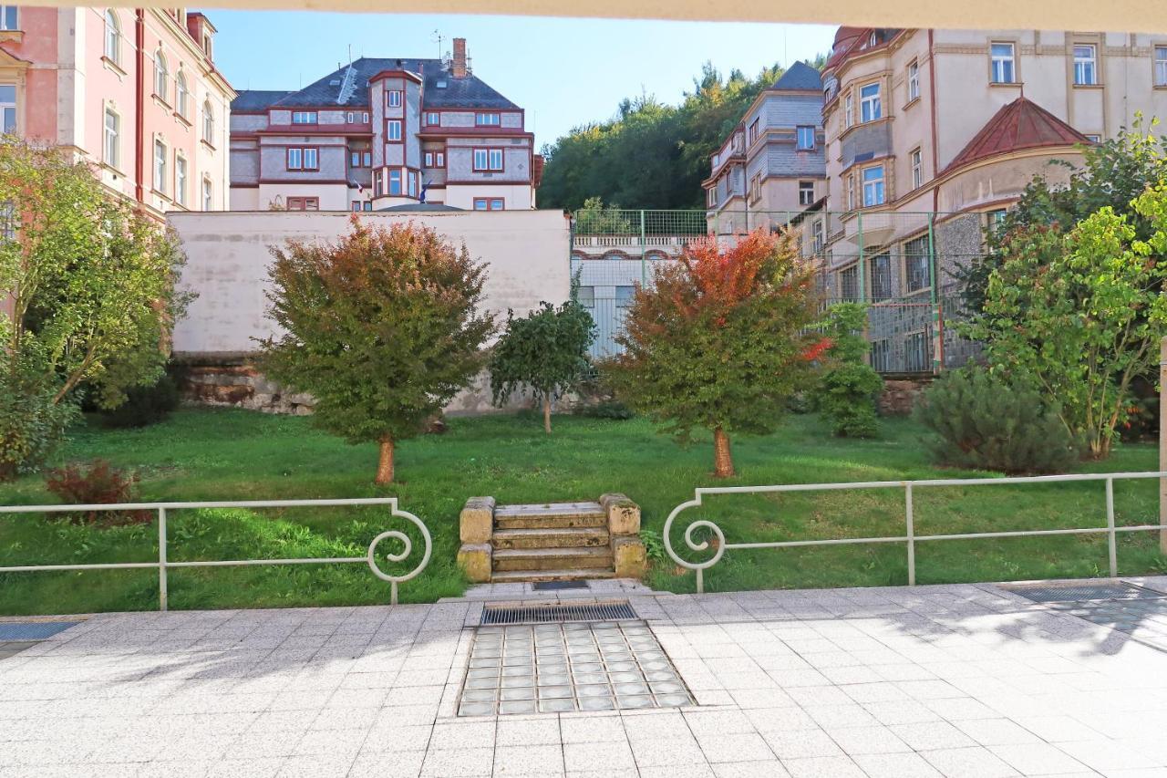 Apartment Themis Karlovy Vary Exterior foto